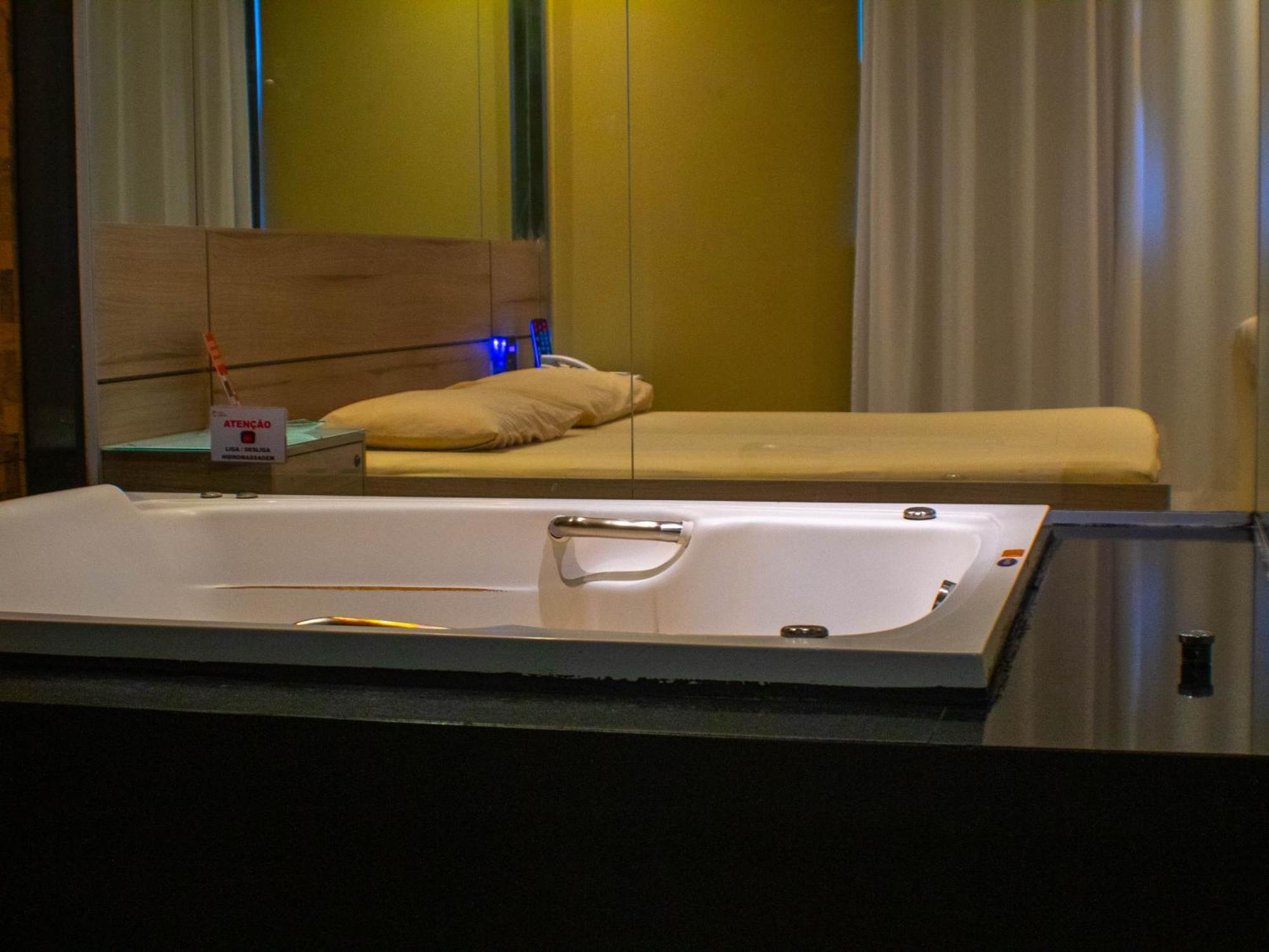 Suite Hot Tub